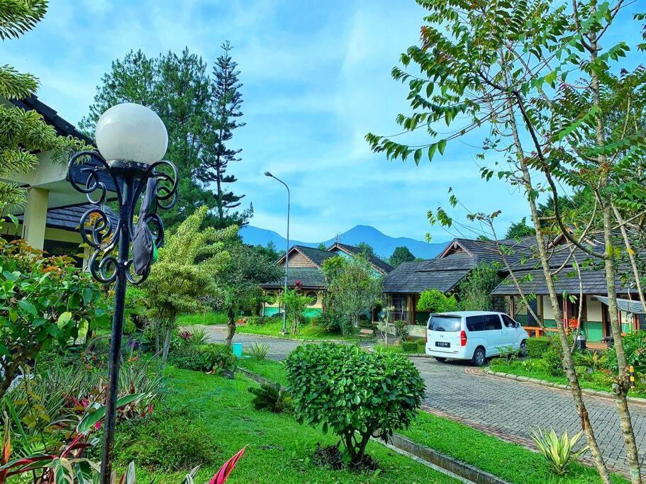 Designer Villa Osaka Puncak Exteriér fotografie