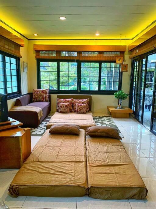 Designer Villa Osaka Puncak Exteriér fotografie