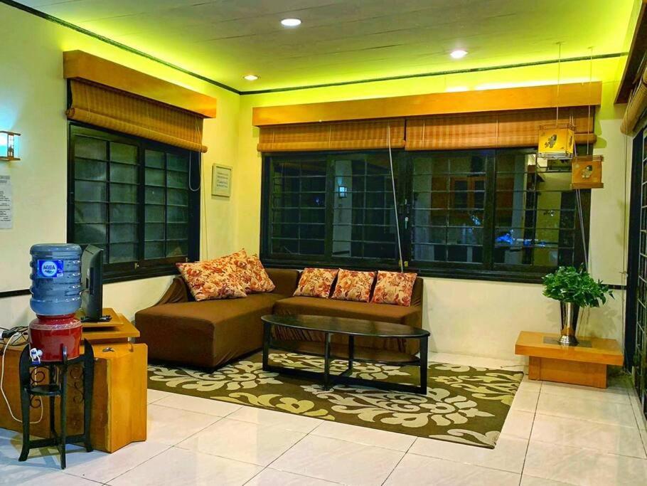Designer Villa Osaka Puncak Exteriér fotografie